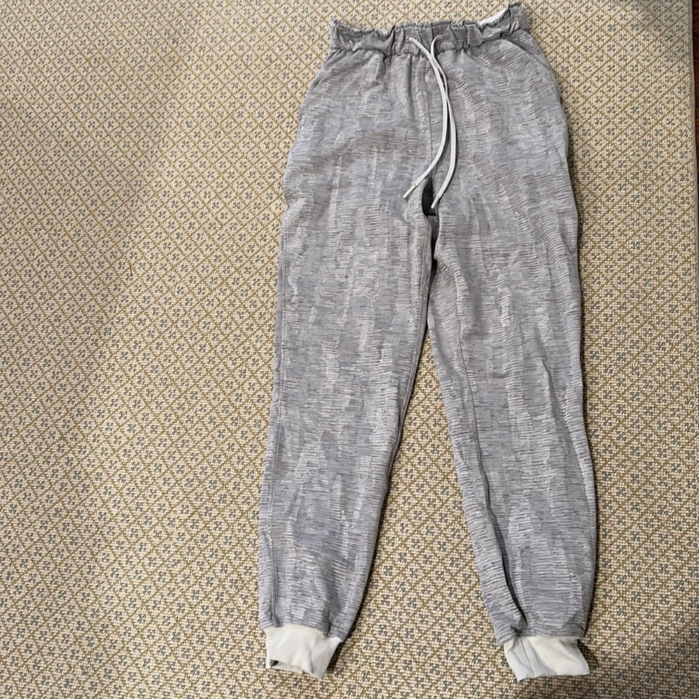 Women’s joggers